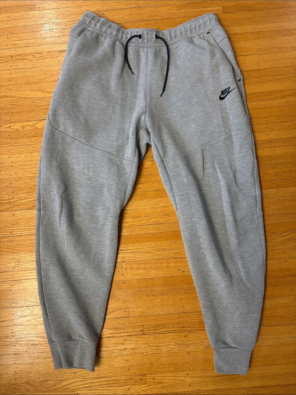 Men’s Nike tech pants